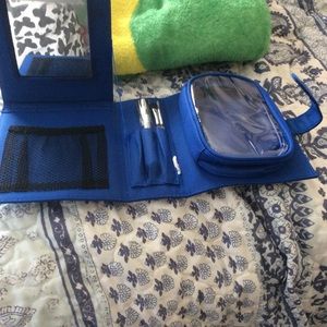Make-up case with brushes!